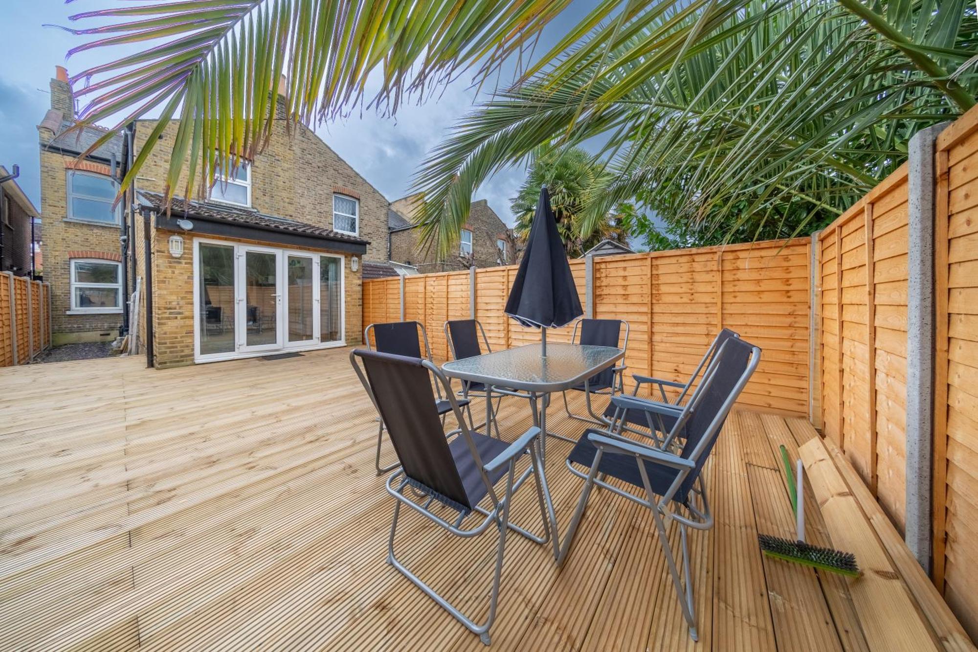 Beautiful 2 Bedroom With Private Garden In Wimbledon - Minutes From Central Londres Extérieur photo