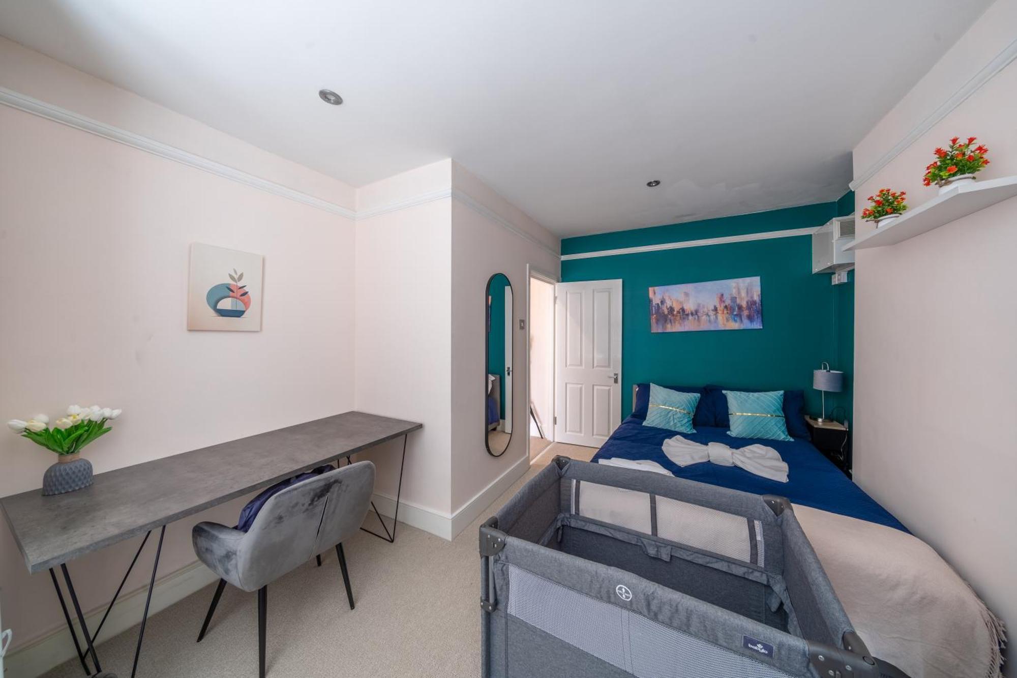 Beautiful 2 Bedroom With Private Garden In Wimbledon - Minutes From Central Londres Extérieur photo