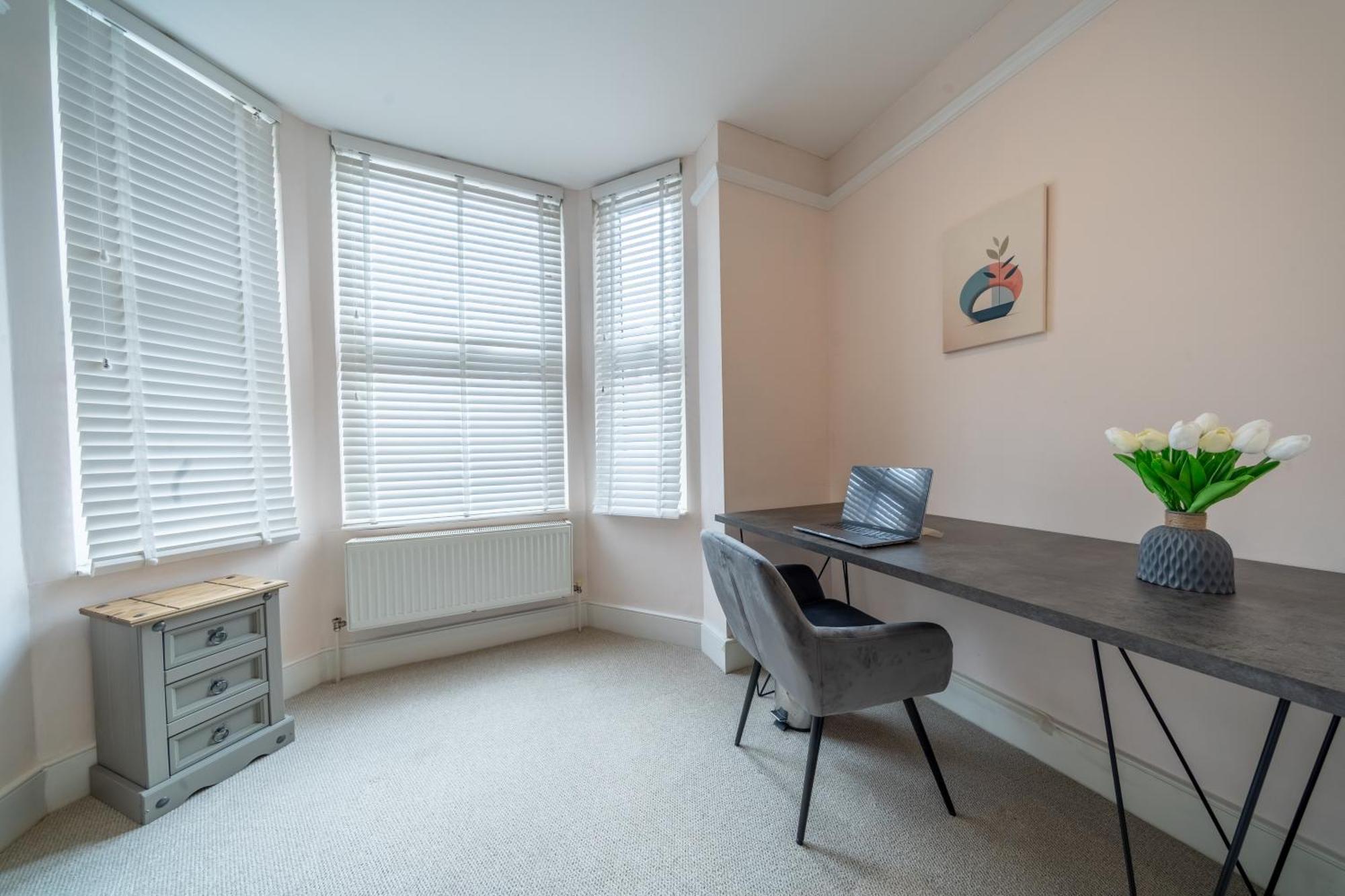 Beautiful 2 Bedroom With Private Garden In Wimbledon - Minutes From Central Londres Extérieur photo
