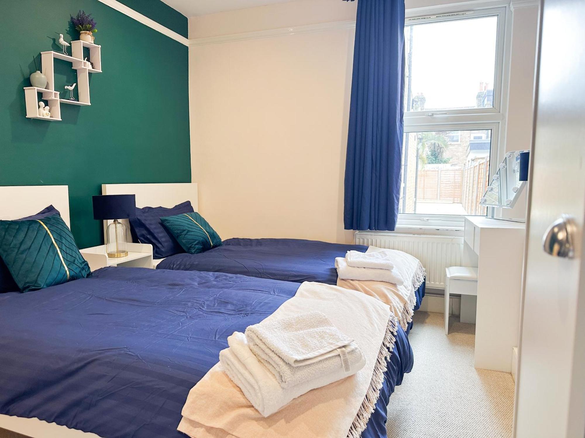 Beautiful 2 Bedroom With Private Garden In Wimbledon - Minutes From Central Londres Extérieur photo
